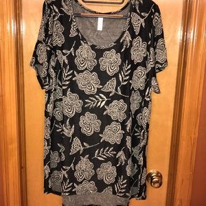 Lularoe cream and black floral Classic T